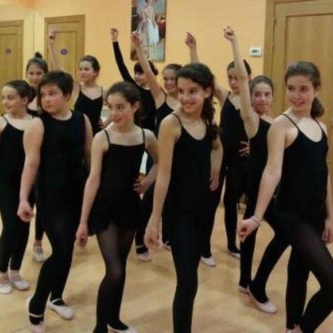 DANZA MODERNA